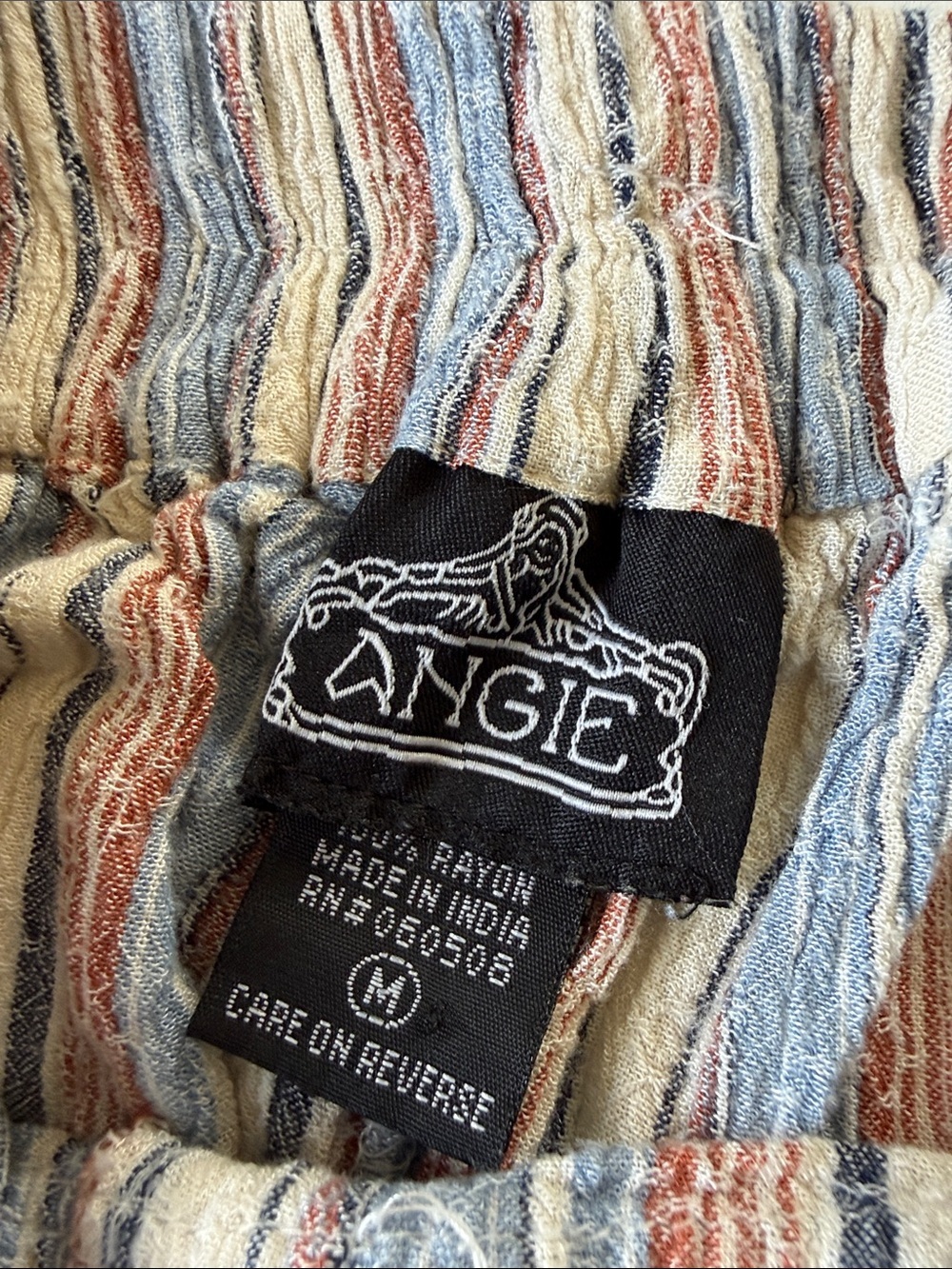 Angie Striped Women’s Shorts Size Medium - Picture 2 of 5